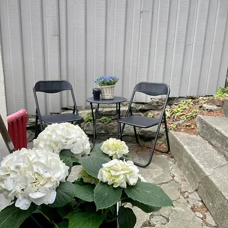 Idyllisk Sorlandshus I Sentrum - I Vannkanten דירה *